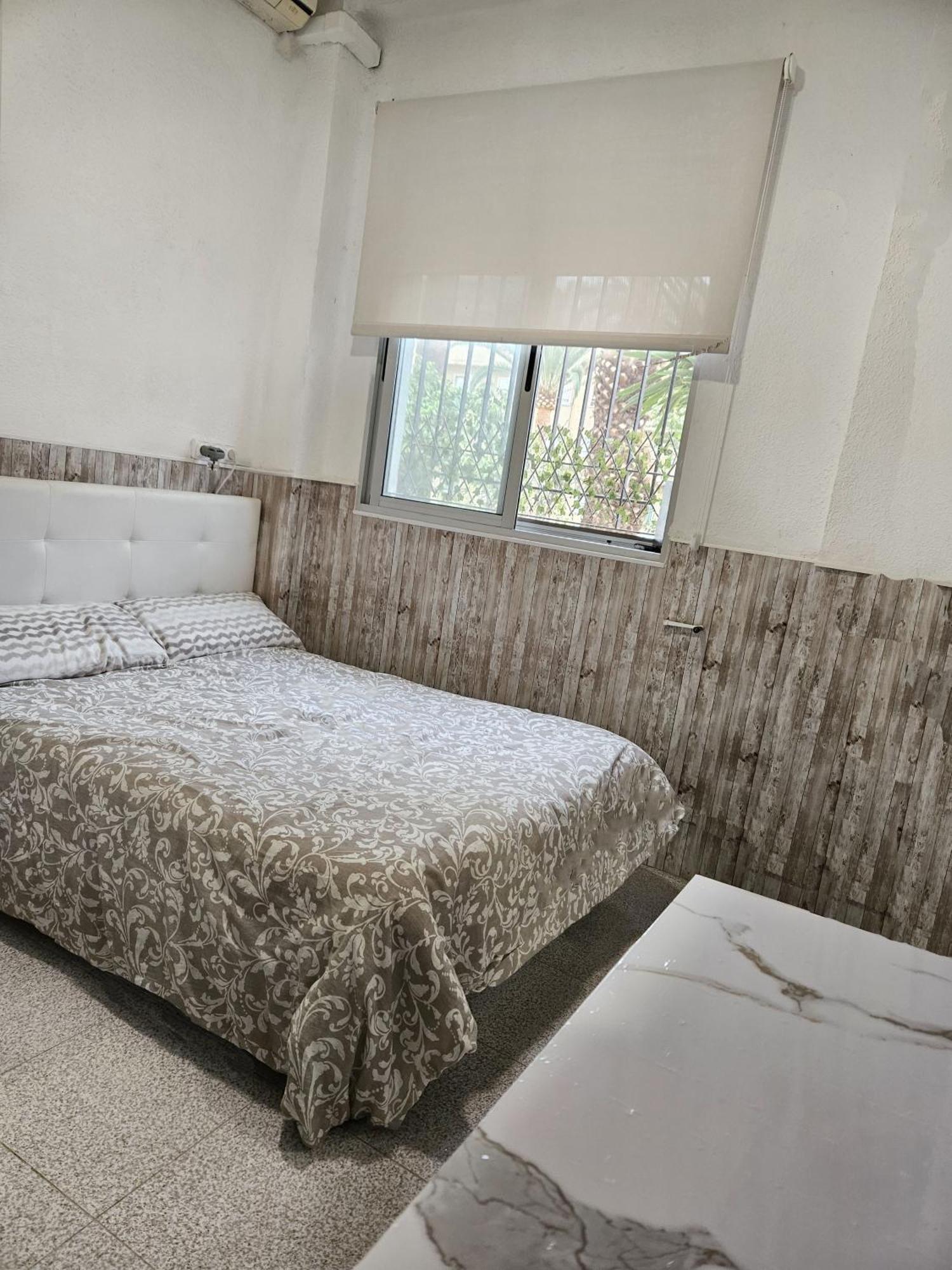 Habitacion En Casa De Familia "Valenciabonita" Ngoại thất bức ảnh